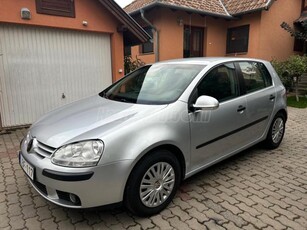 VOLKSWAGEN GOLF V 1.6 Comfortline 1K