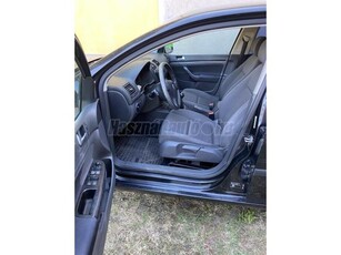 VOLKSWAGEN GOLF V 1.9 PD TDI Comfortline