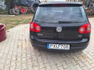 VOLKSWAGEN GOLF V 1.9 PD TDI Comfortline