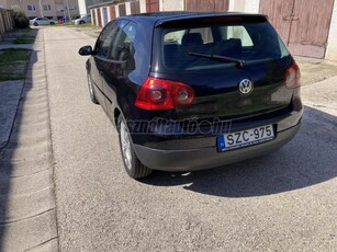 VOLKSWAGEN GOLF V 1.9 PD TDI Sportline