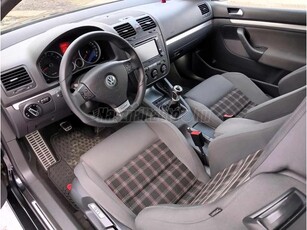 VOLKSWAGEN GOLF V 2.0 TFSI GTI