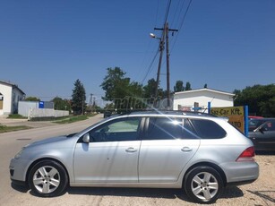 VOLKSWAGEN GOLF V Variant 1.6 Trendline