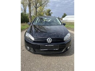 VOLKSWAGEN GOLF VI 1.6 TDi Comfortline VONÓHOROG-SZERVIZKÖNYV-TEMPOMAT-ÜLÉSFŰTÉS