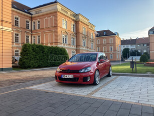 VOLKSWAGEN GOLF VI 2.0 TSI GTI DSG