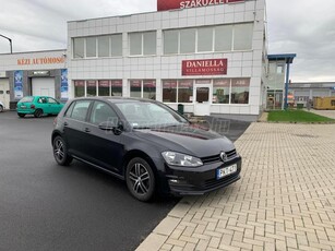 VOLKSWAGEN GOLF VII 1.6 TDI Comfortline VEZETETT SZERVIZKÖNYV!