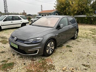 VOLKSWAGEN GOLF VII e-Golf