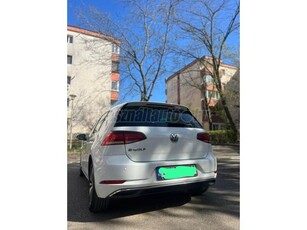 VOLKSWAGEN GOLF VII e-Golf