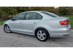 VOLKSWAGEN JETTA 1.4 TSI BMT Highline DSG TULAJDONOSTÓL!