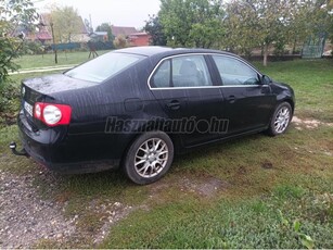 VOLKSWAGEN JETTA V 1.6 Comfortline