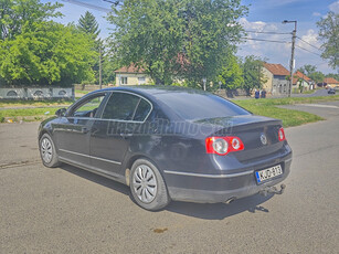 VOLKSWAGEN PASSAT 1.6