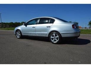 VOLKSWAGEN PASSAT 1.8 TSI Trendline