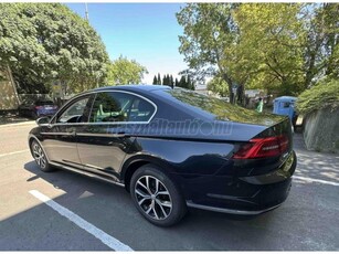 VOLKSWAGEN PASSAT 2.0 TDI BMT SCR Highline 4Motion DSG