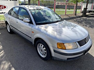 VOLKSWAGEN PASSAT V 1.6