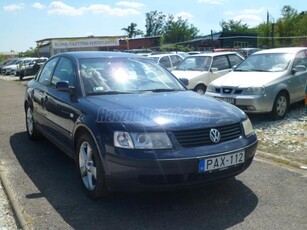 VOLKSWAGEN PASSAT V Syncro 2.3 VR5 Highline