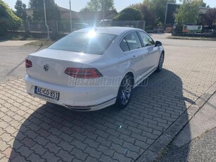 VOLKSWAGEN PASSAT VIII 2.0 TDI BMT SCR Highline 4Motion DSG7 RLine