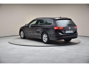 VOLKSWAGEN PASSAT VIII Variant 2.0 TDI SCR Business DSG MAGYAR-1.TUL-LED-APP-Ü.FŰTÉS-NAVIGÁCIÓ-P.RADAR-KAMERA!