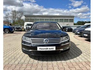 VOLKSWAGEN PHAETON 3.0 V6 TDI 4Motion (Automata) [5 személy] Végig vez. szervizkönyv!