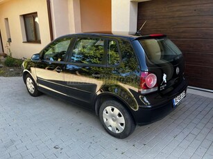 VOLKSWAGEN POLO 1.4 80 16V Perfekt