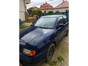 VOLKSWAGEN POLO Classic 1.6 100