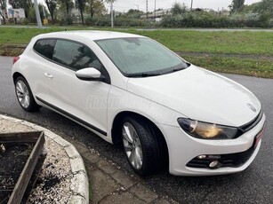 VOLKSWAGEN SCIROCCO 1.4 TSI KM. GARANCIA! TEMPOMAT! ALUF! D.KLÍMA! BŐR! ÜLÉSFŰTÉS!