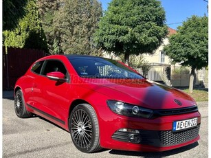 VOLKSWAGEN SCIROCCO 2.0 CR TDI + ALCANTARA ÜLÉSEK + NAVIGÁCIÓ