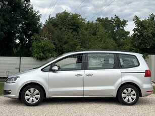 VOLKSWAGEN SHARAN 2.0 CR TDI Comfortline SZ.KÖNYV! Ü.FŰT.! PARK.RAD.!