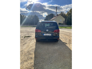 VOLKSWAGEN SHARAN 2.0 CR TDI Highline DSG [7 személy]