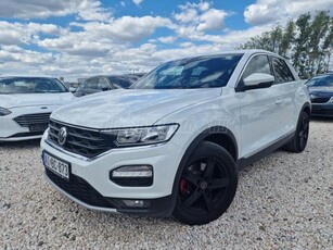 VOLKSWAGEN T-ROC 2.0 TDI SCR Style 4Motion Navigáció! Ülésfűtés! Telefontükrözés! Vonóhorog!