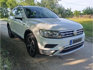 VOLKSWAGEN TIGUAN 2.0 TDI BMT SCR Highline 4Motion DSG MAGYAR SZERVIZKÖNYVES KEVÉS KM ÖSSZKEREKES