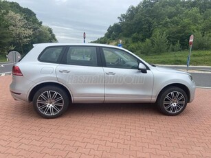 VOLKSWAGEN TOUAREG 3.0 V6 TDI BMT Tiptronic ic Vonóhorog!