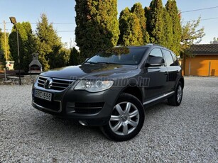 VOLKSWAGEN TOUAREG 3.0 V6 TDI Tiptronic ic FACELIFT - SZÉP ÁLLAPOT - NEM LÉGRUGÓS - NAVI - ÜLÉSFŰTÉS - 3.5T HOROG