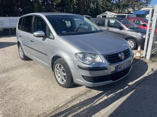 VOLKSWAGEN TOURAN 1.4 TSi Highline