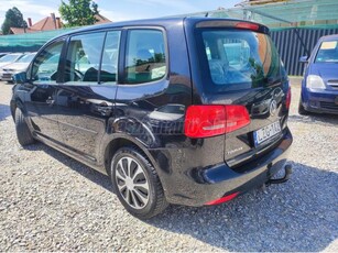 VOLKSWAGEN TOURAN 1.6 CR TDI Comfortline [7 személy] 7 FŐ. ÚJ KUPLUNG SZETT . ROZSDAMENTES. TEMPOMAT. MŰKÖDŐ KLÍMA