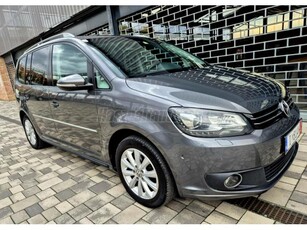 VOLKSWAGEN TOURAN 1.6 CR TDI Highline FRISS 2ÉV MŰSZAKI!!! AUTÓ BESZÁMÍTÁS LEHETSÉGES!!!