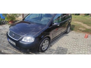 VOLKSWAGEN TOURAN 1.6 FSI Trendline