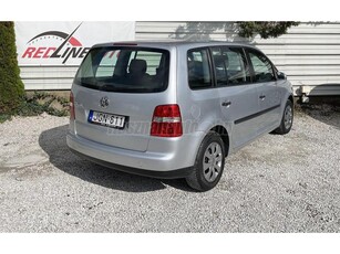 VOLKSWAGEN TOURAN 1.6 Magyarországi gépkocsi. 200e KM!