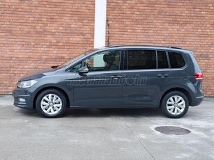 VOLKSWAGEN TOURAN 1.6 TDI BMT SCR Comfortline [7 személy] NAVI-KOCCANÁSGÁTLÓ-KAMERA-RADAR-TEMPOMAT-ANDROID AUTO-APPLECAR-WIFI-HOROG