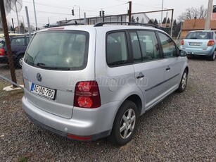 VOLKSWAGEN TOURAN 1.9 PD TDi Trendline DSG DPF