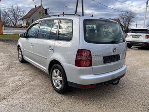 VOLKSWAGEN TOURAN 1.9 PD TDi Trendline Family Navigáció Vonóhorog