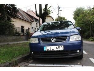 VOLKSWAGEN TOURAN 2.0 FSI Trendline