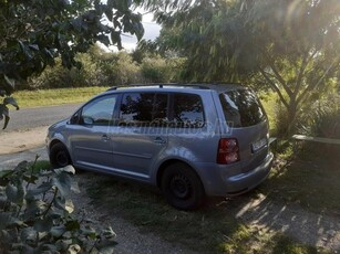 VOLKSWAGEN TOURAN 2.0 PD TDI Highline