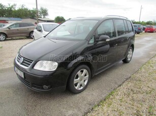 VOLKSWAGEN TOURAN 2.0 PD TDI Highline DSG AUTOMATA