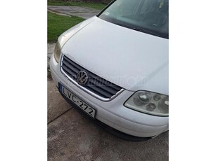 VOLKSWAGEN TOURAN 2.0 PD TDI Trendline