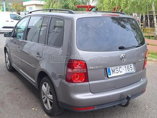 VOLKSWAGEN TOURAN 2.0 PD TDI Trendline Family 7 SZEMÉLYES