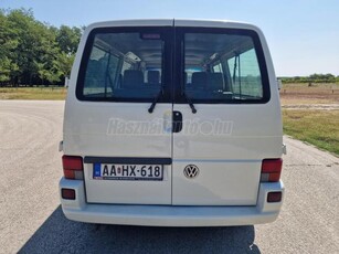 VOLKSWAGEN TRANSPORTER Caravelle 2.5 Comfortline