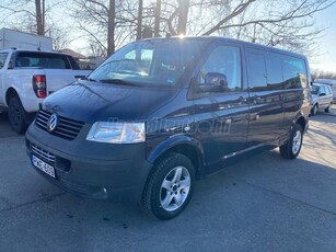 VOLKSWAGEN TRANSPORTER Caravelle 2.5 TDI Trendline Shuttle 2.5 TDI