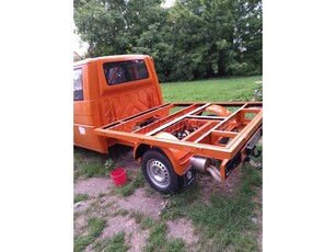 VOLKSWAGEN TRANSPORTER T4 2.5 7DM 1K2 F