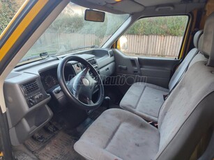 VOLKSWAGEN TRANSPORTER T4 2.5 Basic