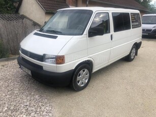 VOLKSWAGEN TRANSPORTER T4 Caravelle 2.5 Comfortline