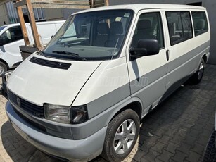 VOLKSWAGEN TRANSPORTER T4 Caravelle 2.5 Comfortline Hosszított. klímás!